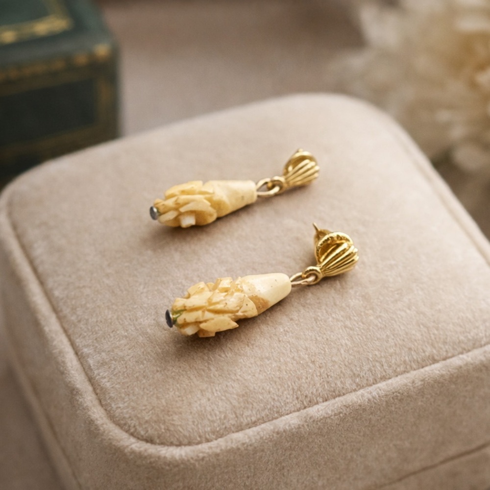 Vtg Carved Bone Dangle Earrings | Gold Tone Shell Studs